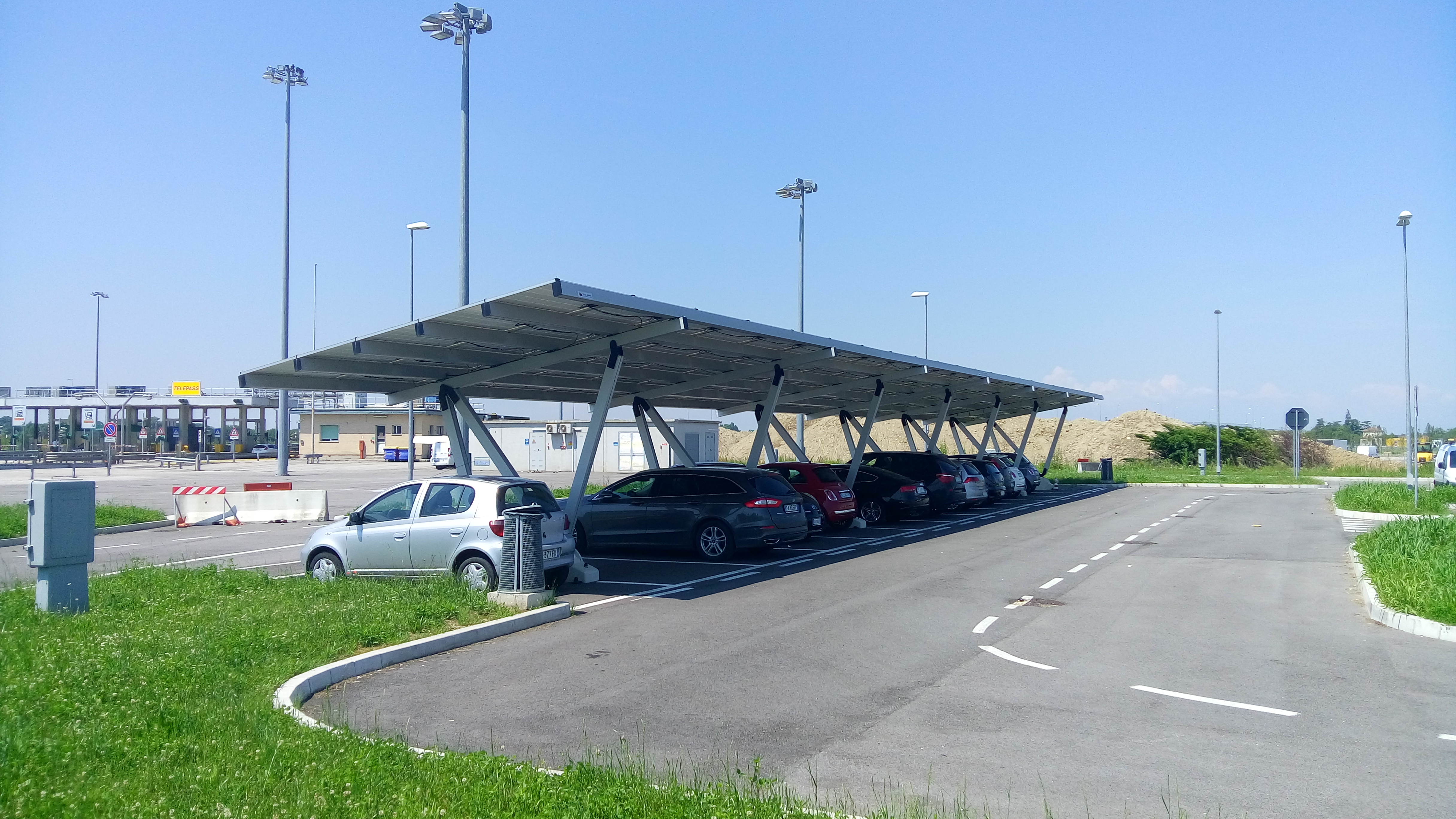 Pensilina fotovoltaica | casello autostradale | Noventa di Piave (VE)